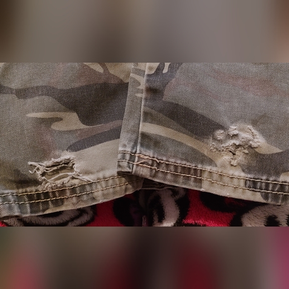 Pants - Picture 2 of 2